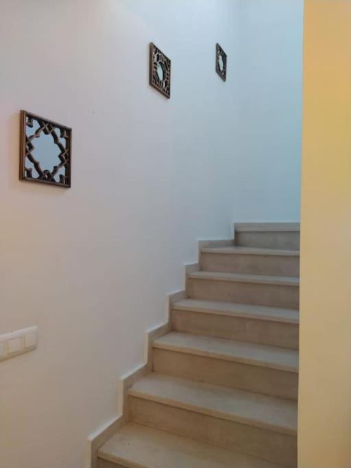 Agradable Casa Con Piscina En La Serrania. Арриате Экстерьер фото