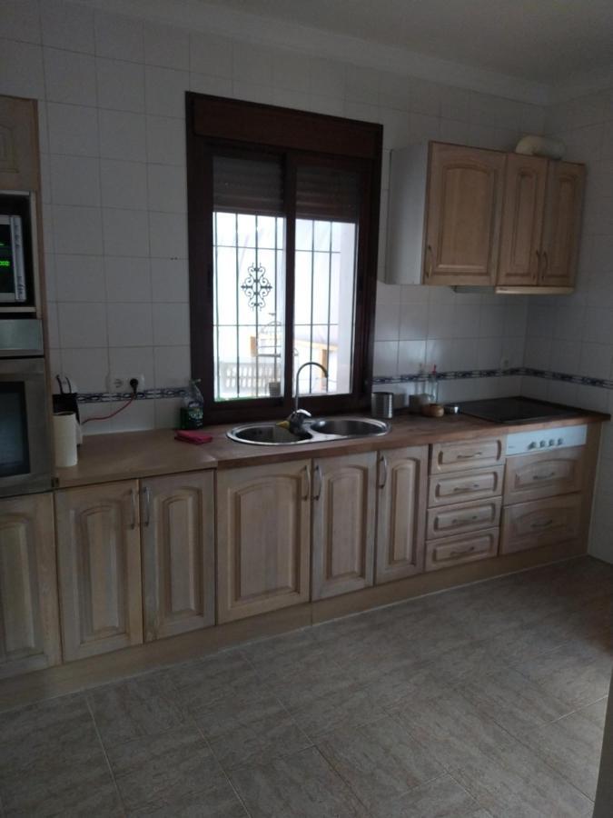 Agradable Casa Con Piscina En La Serrania. Арриате Экстерьер фото